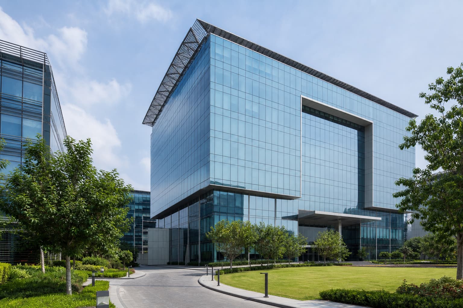 Office / IT park — institutional AMC
